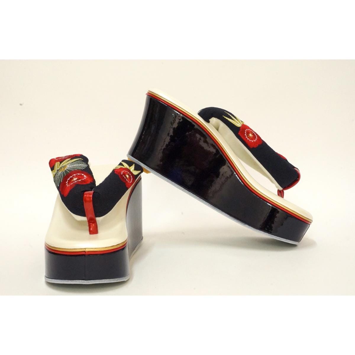 [新品] 女士涼鞋 F 號 Shochikubai
