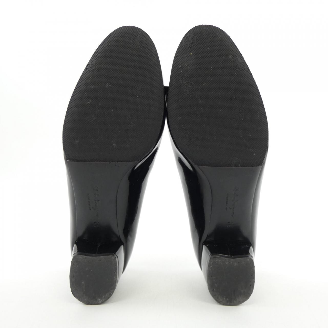 サルヴァトーレフェラガモ SALVATORE FERRAGAMO DB 41044 パンプス