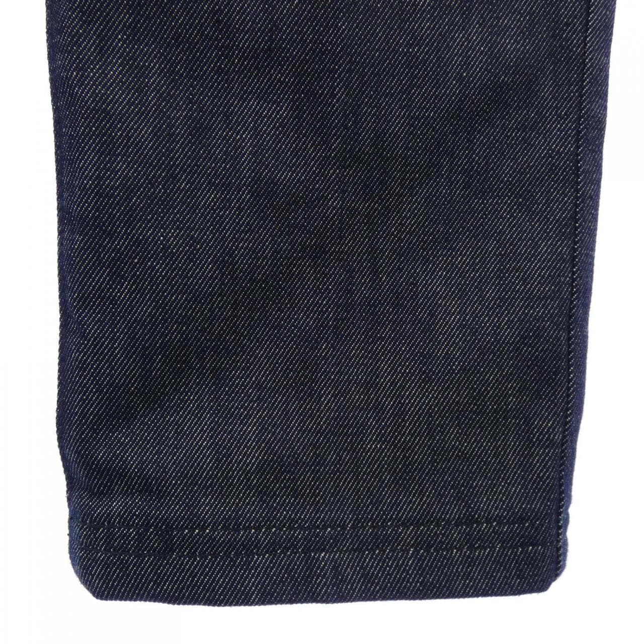 フェンディ FENDI カリグラフィ CALLIGRAPHY FLP637 AJ0L ジーンズ