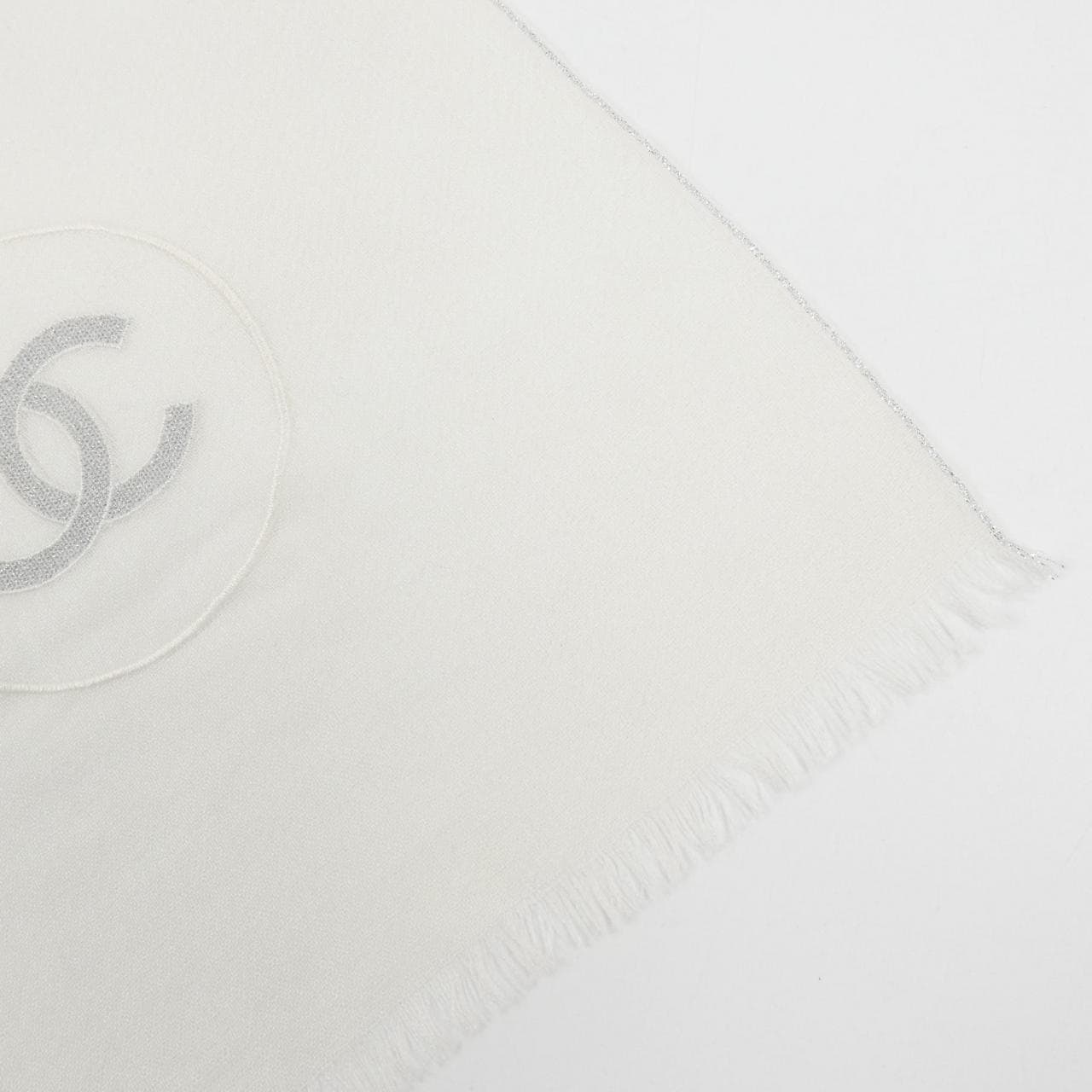 CHANEL披肩