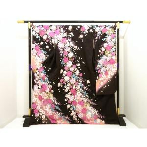 振袖　友禅金彩加工　刺繍入りボカシ染　ラインストーン入り