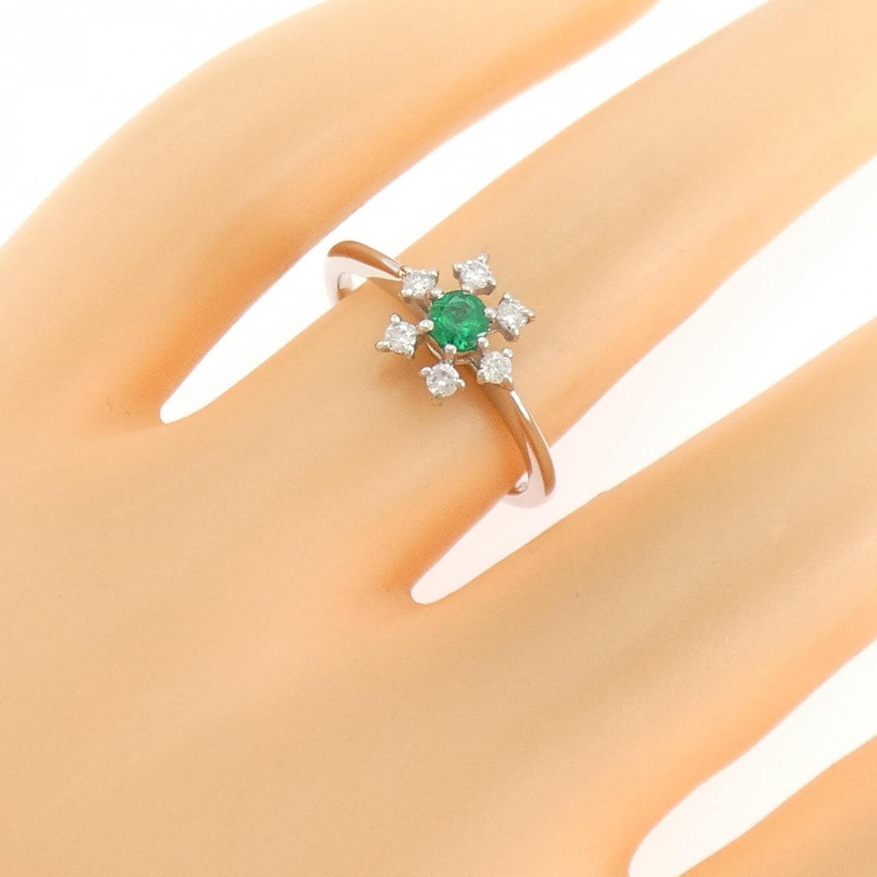 PT900 エメラルド リング 0.16CT