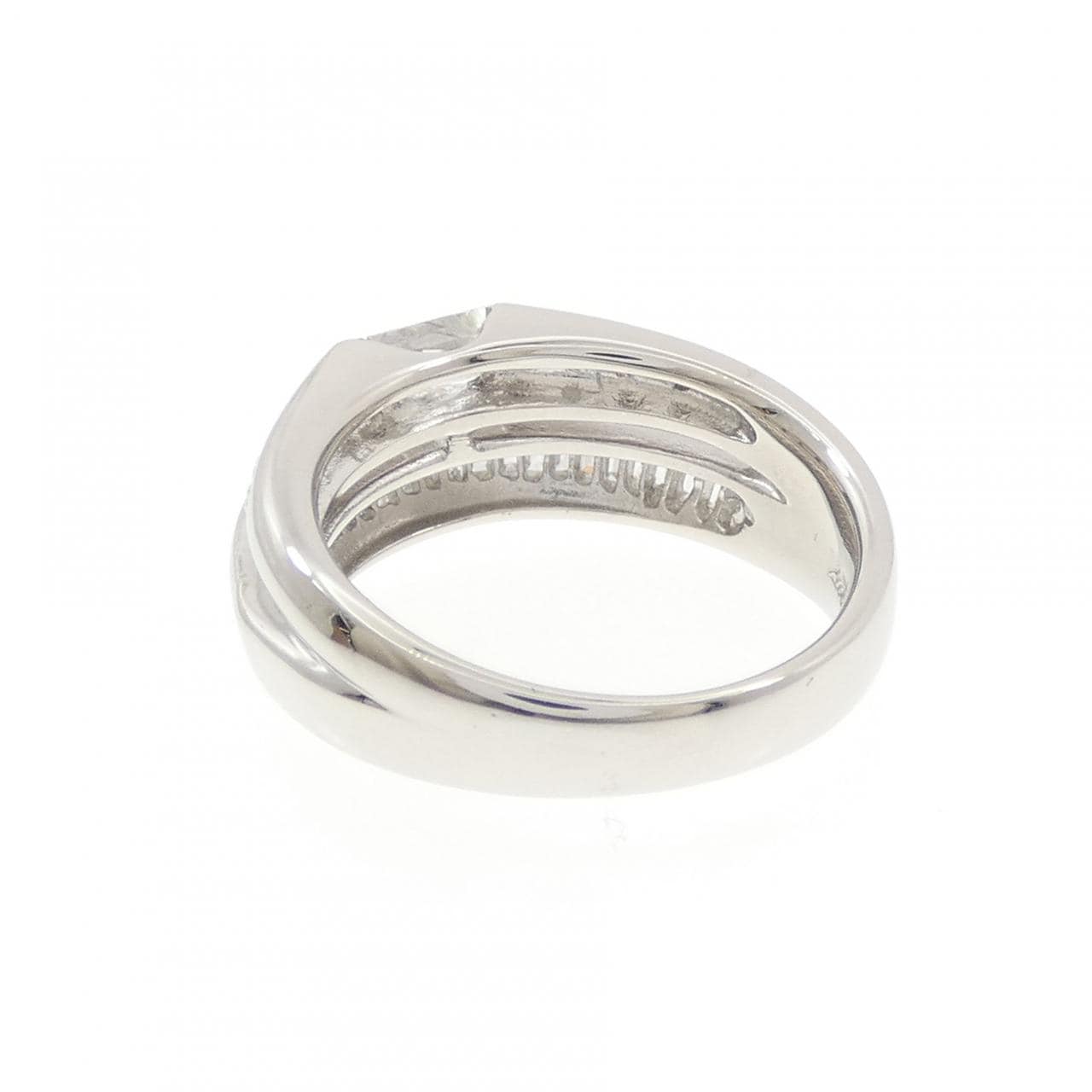 PT900 ダイヤモンド リング 0.58CT