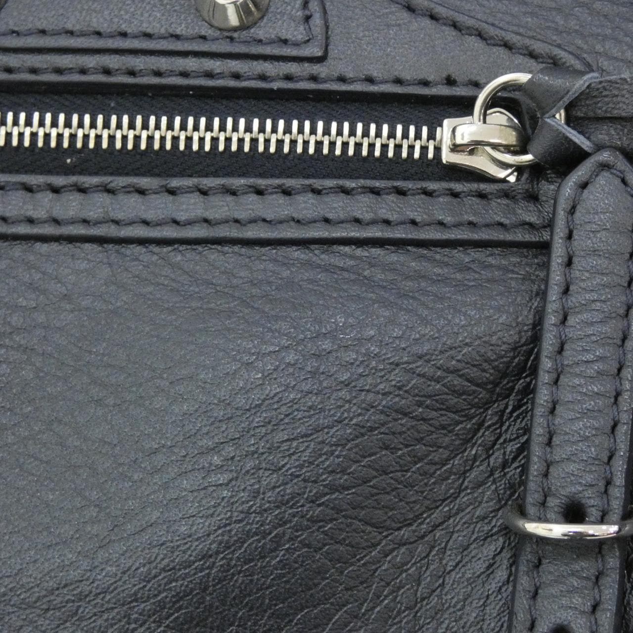 バレンシアガ THE PAPIER A4 ZIP AROUND 357331 DBCAN バッグ