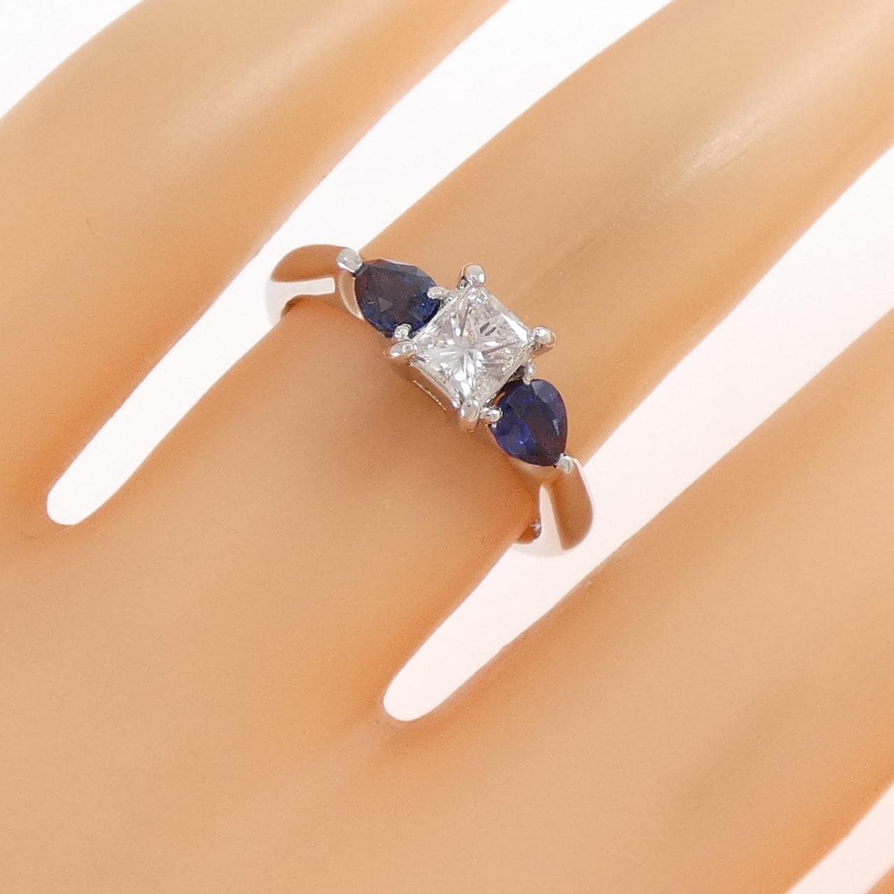 PT900 サファイヤ リング 0.62CT