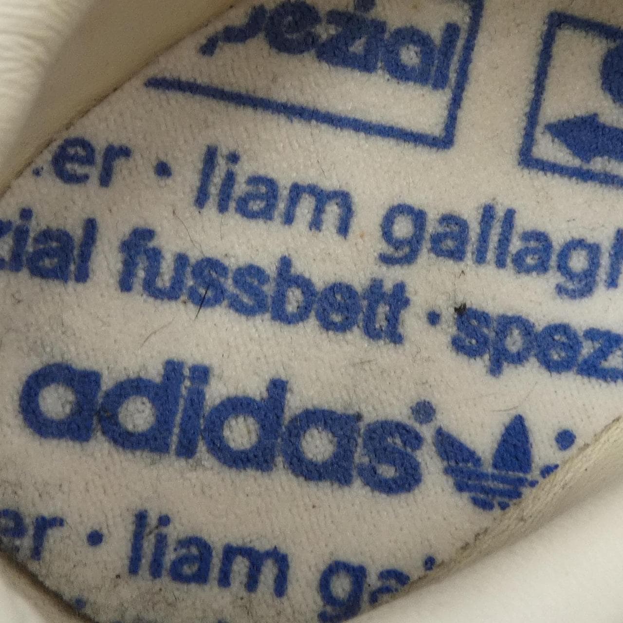 アディダス ADIDAS IF8358 スニーカー