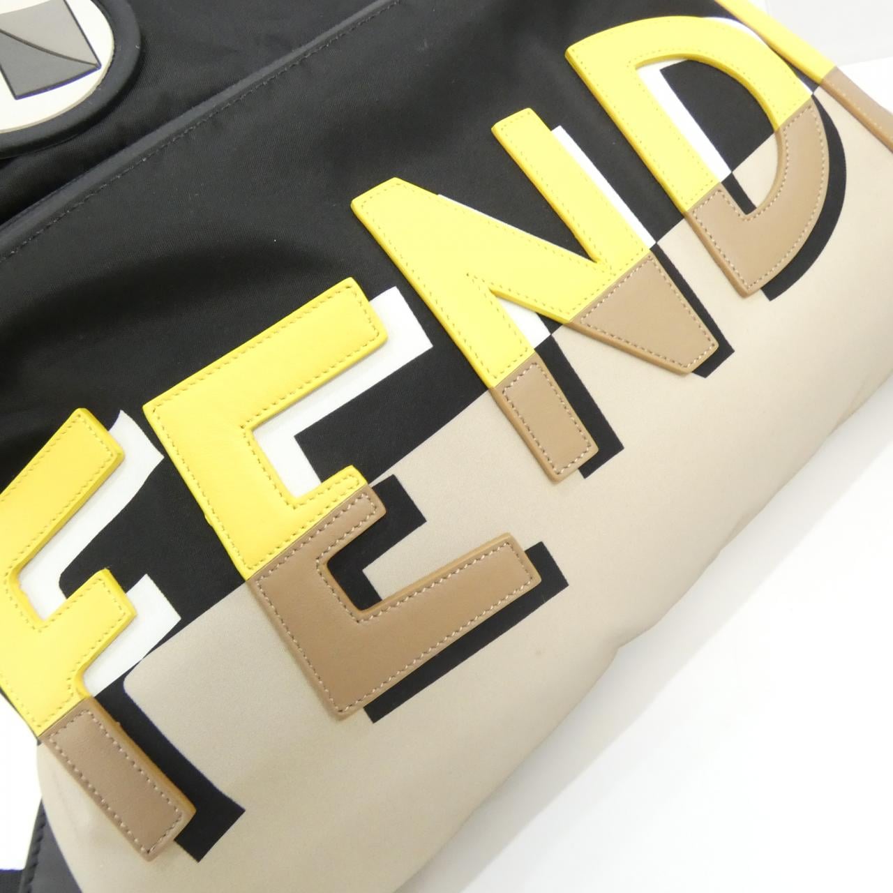フェンディ FENDI VOCABULARY 7VZ034 A14V リュックサック
