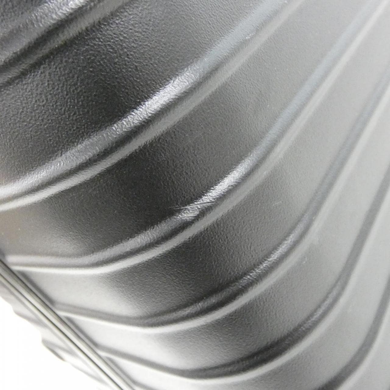 リモワ SALSA BUSINESS MULTIWHEEL 27L 81040324 キャリーバッグ