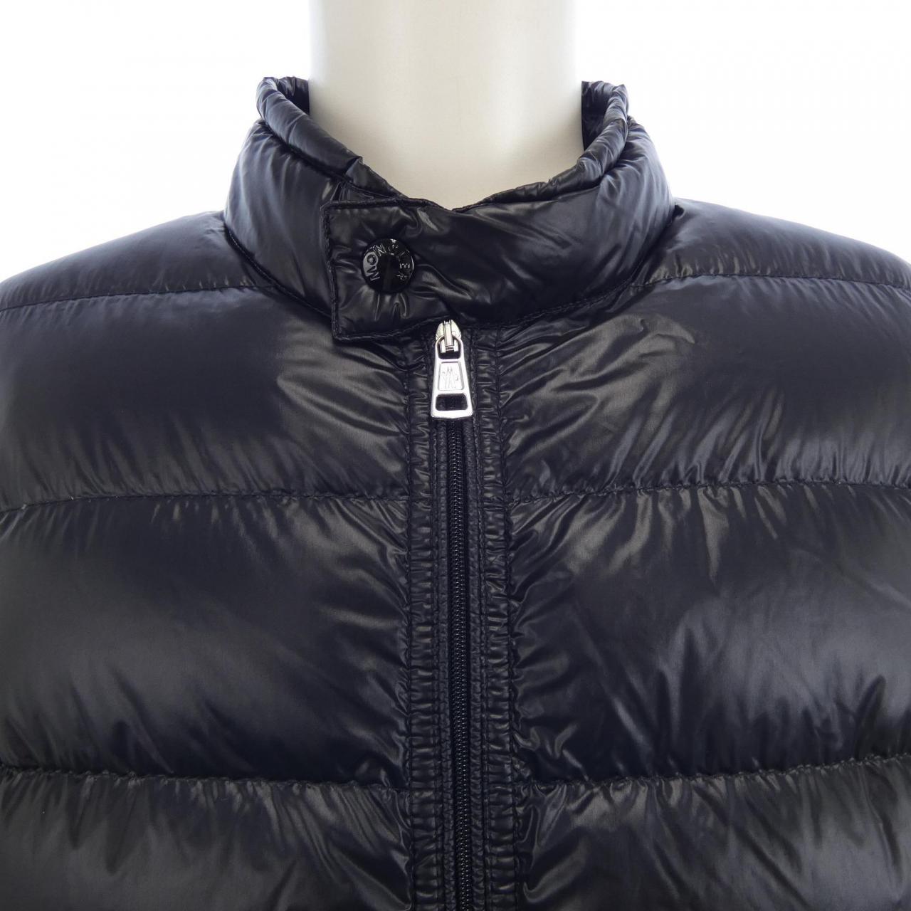 モンクレール MONCLER ダウンジャケット