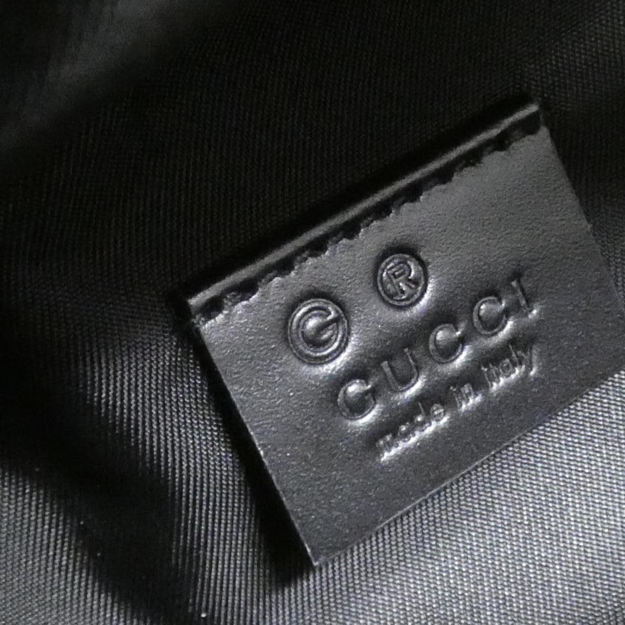 グッチ 630920 KWTLN ショルダーバッグ