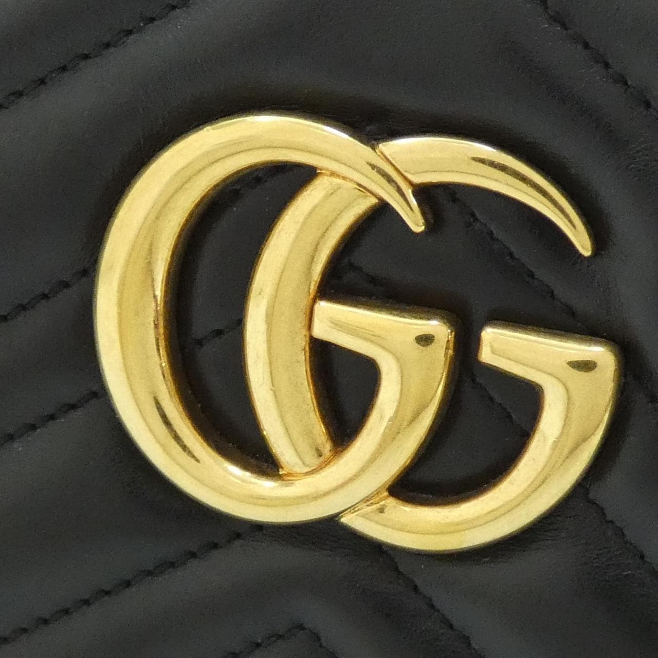 グッチ GG MARMONT 447632 DTD1T ショルダーバッグ