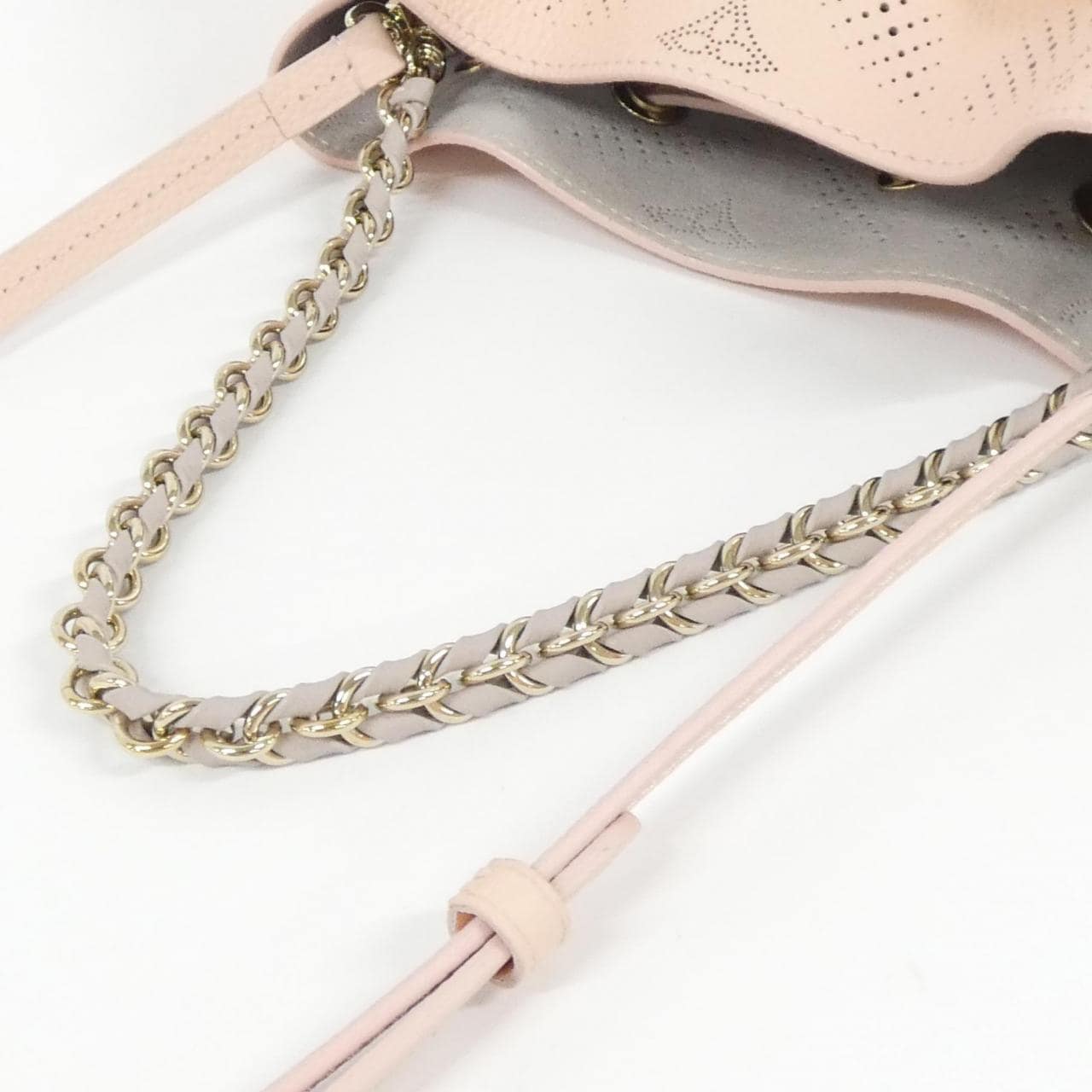 ルイヴィトン マヒナ ベラ M23195 ショルダーバッグ