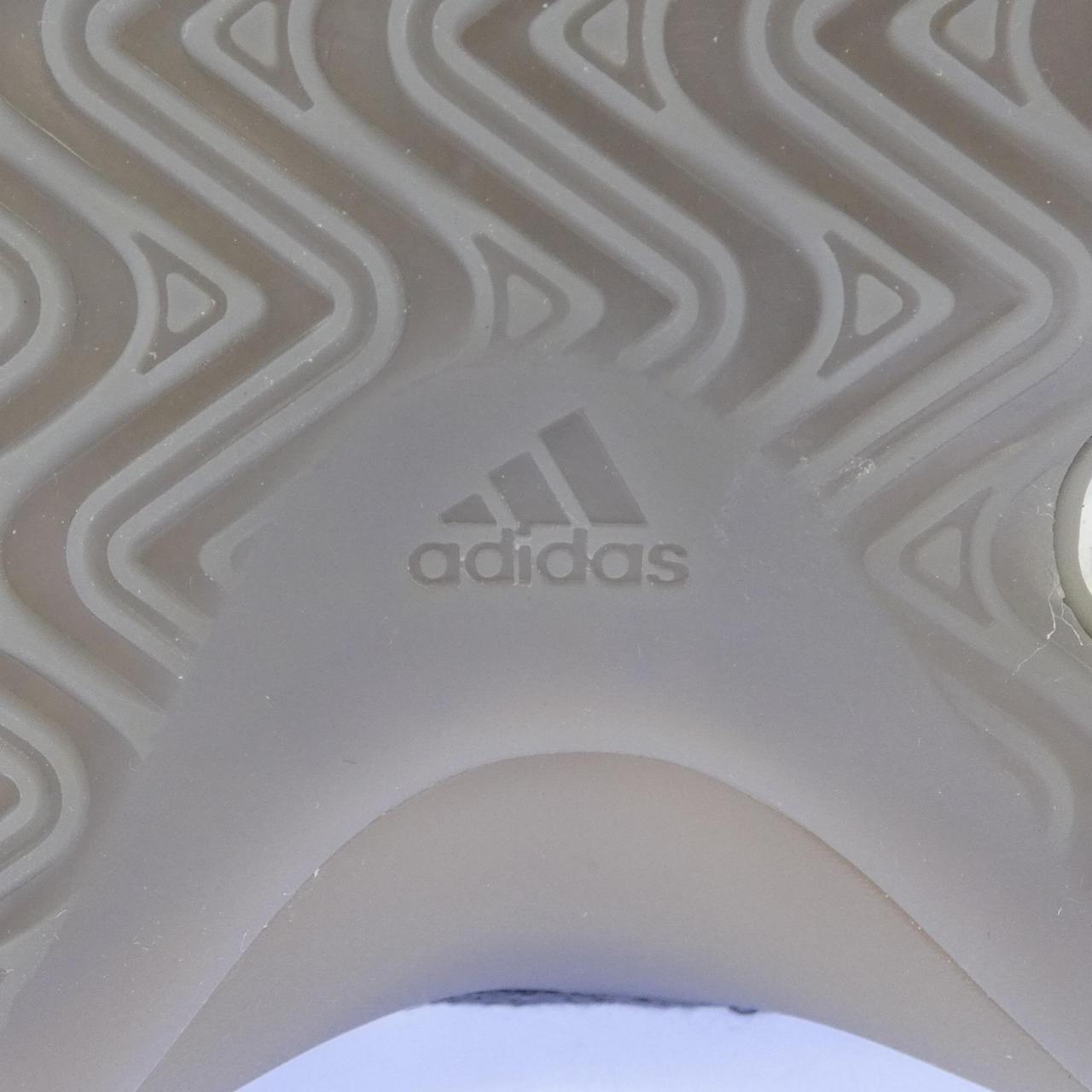 アディダス ADIDAS GV8294 スニーカー