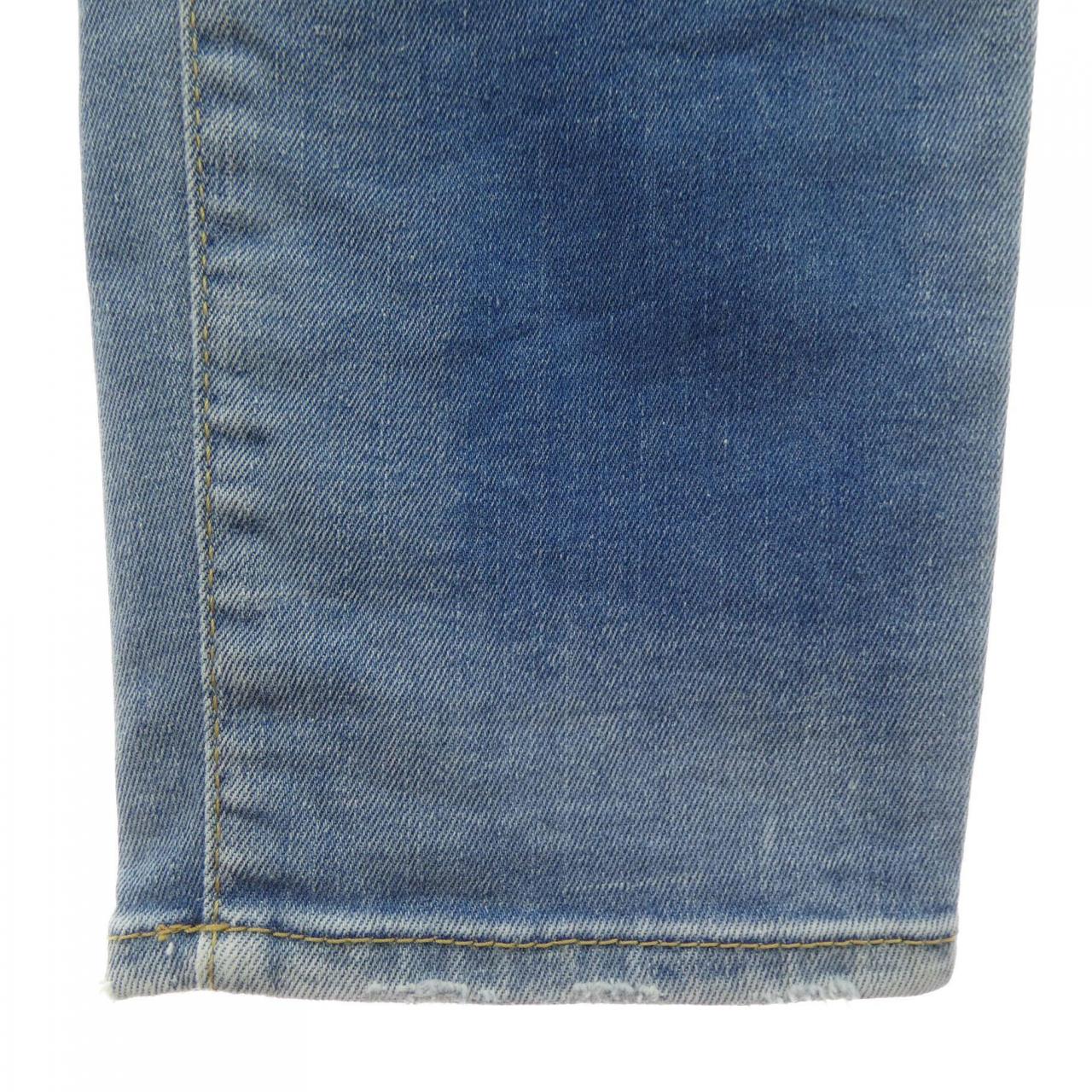 ディースクエアード DSQUARED2 S74LB1268 ジーンズ