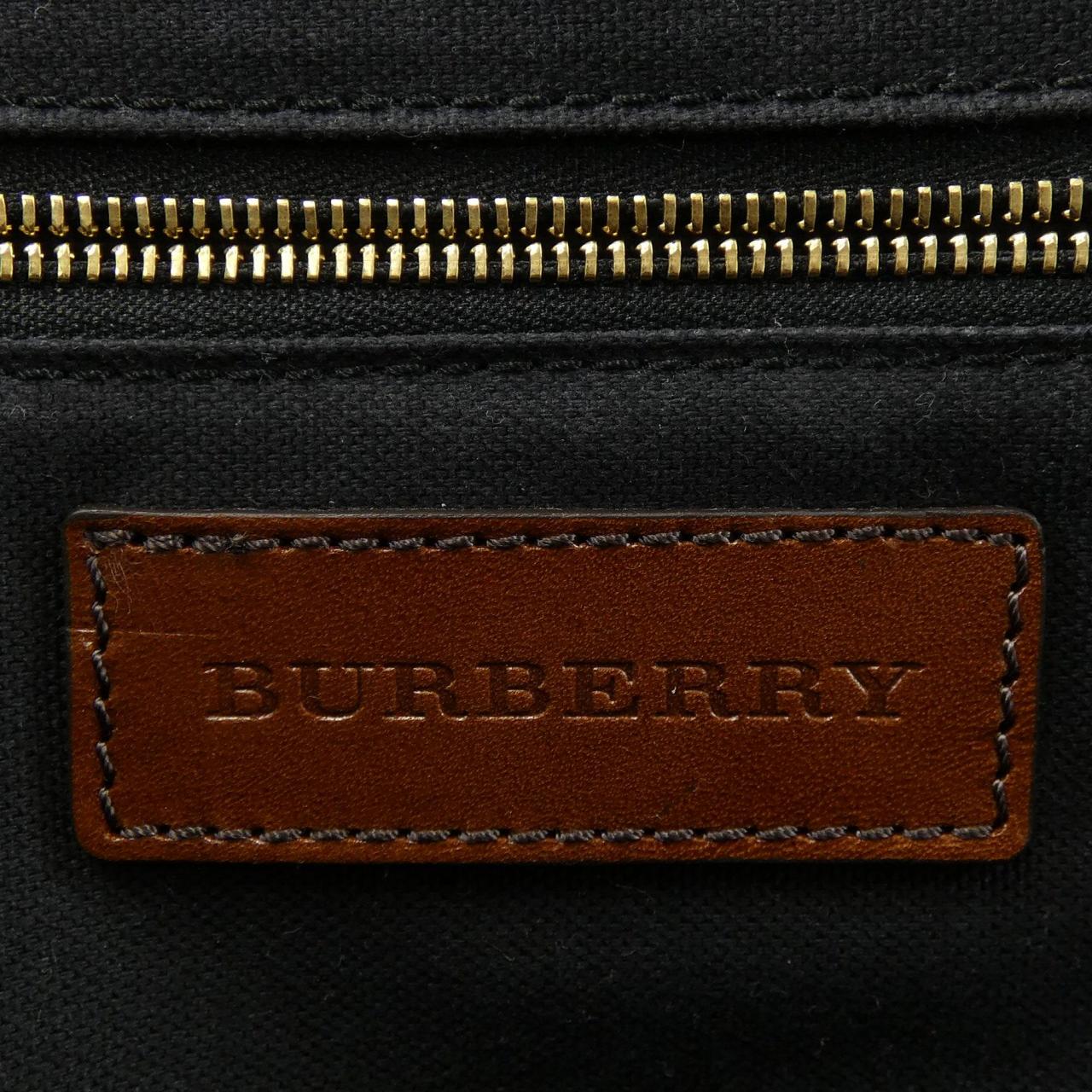 BURBERRY包