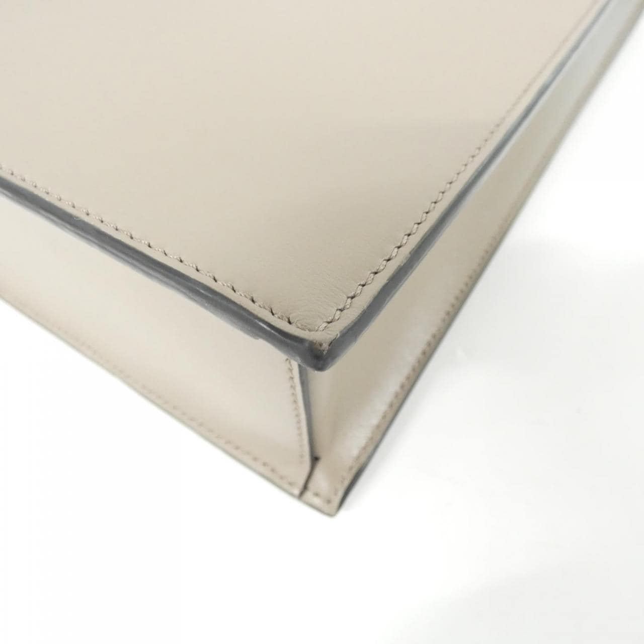 トッズ T TIMELESS XBMTSGN0300RLOV618 バッグ