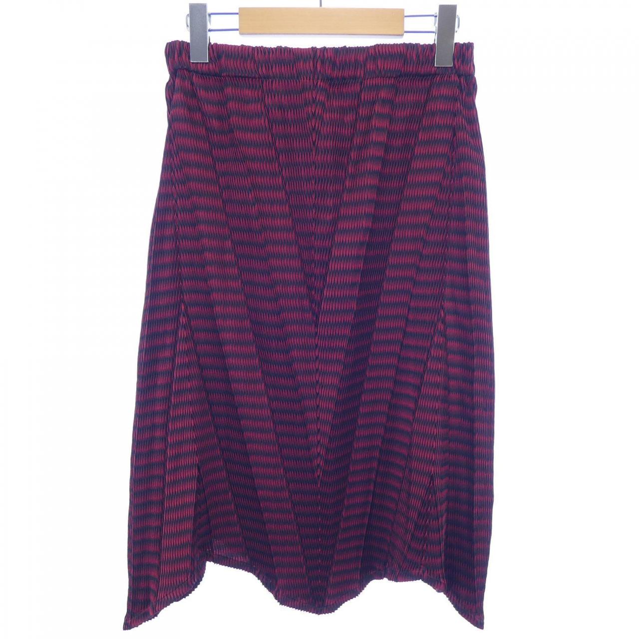 イッセイミヤケ ISSEY MIYAKE スカート