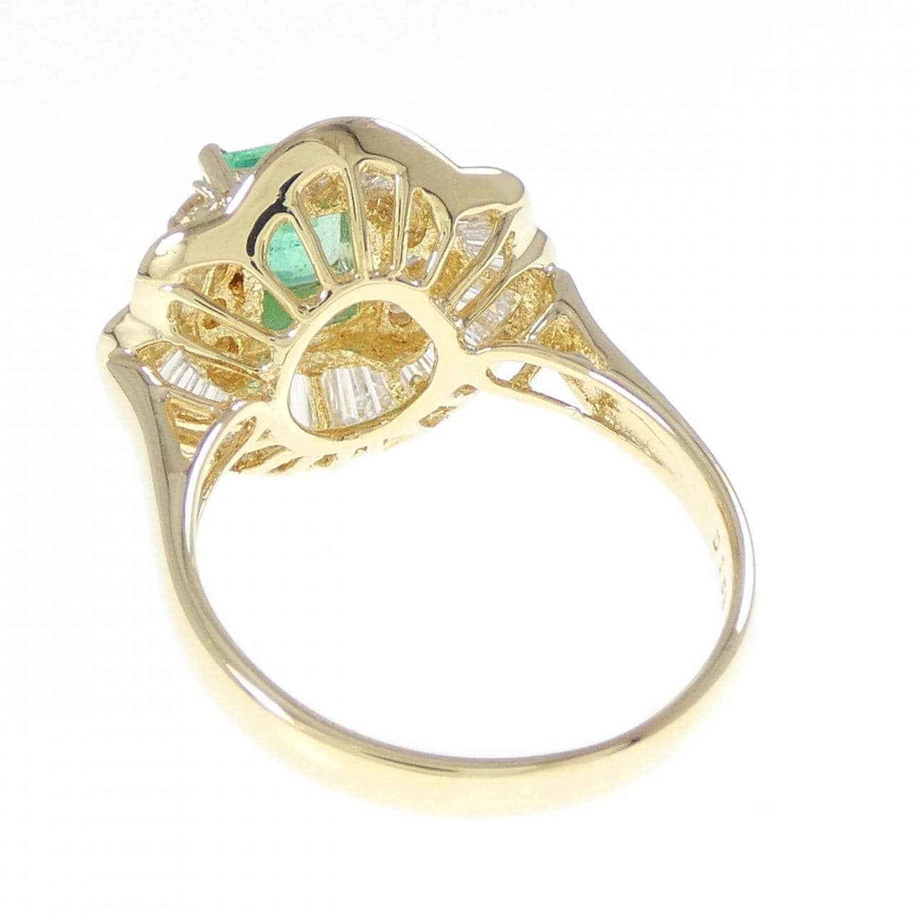 K18YG エメラルド リング 0.96CT