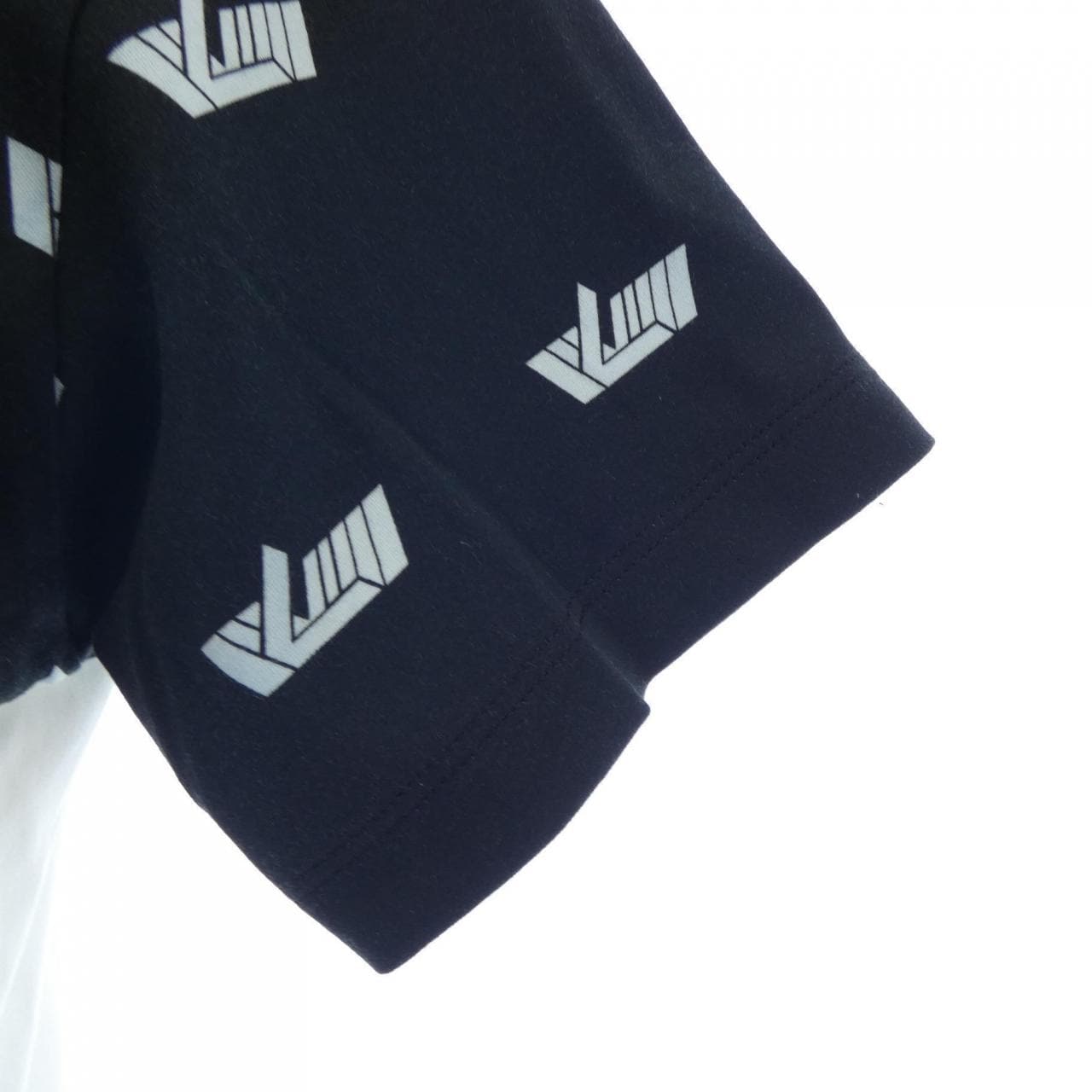 ルイヴィトン LOUIS VUITTON LVヴィテスTシャツ FMTS01HG5 Tシャツ