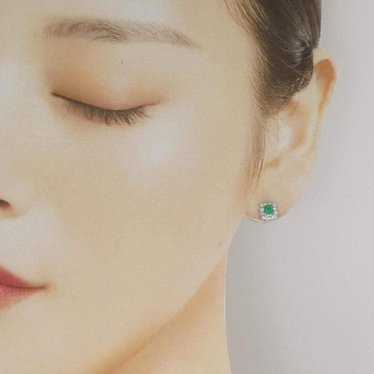 PT900 エメラルド ピアス 0.43CT