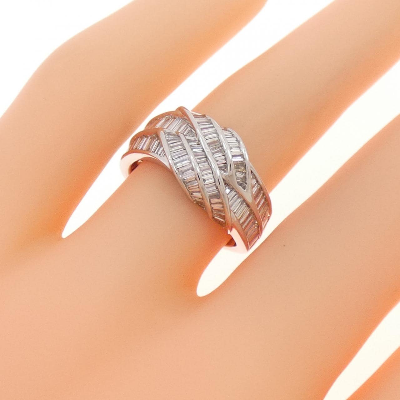 K18WG ダイヤモンド リング 0.90CT