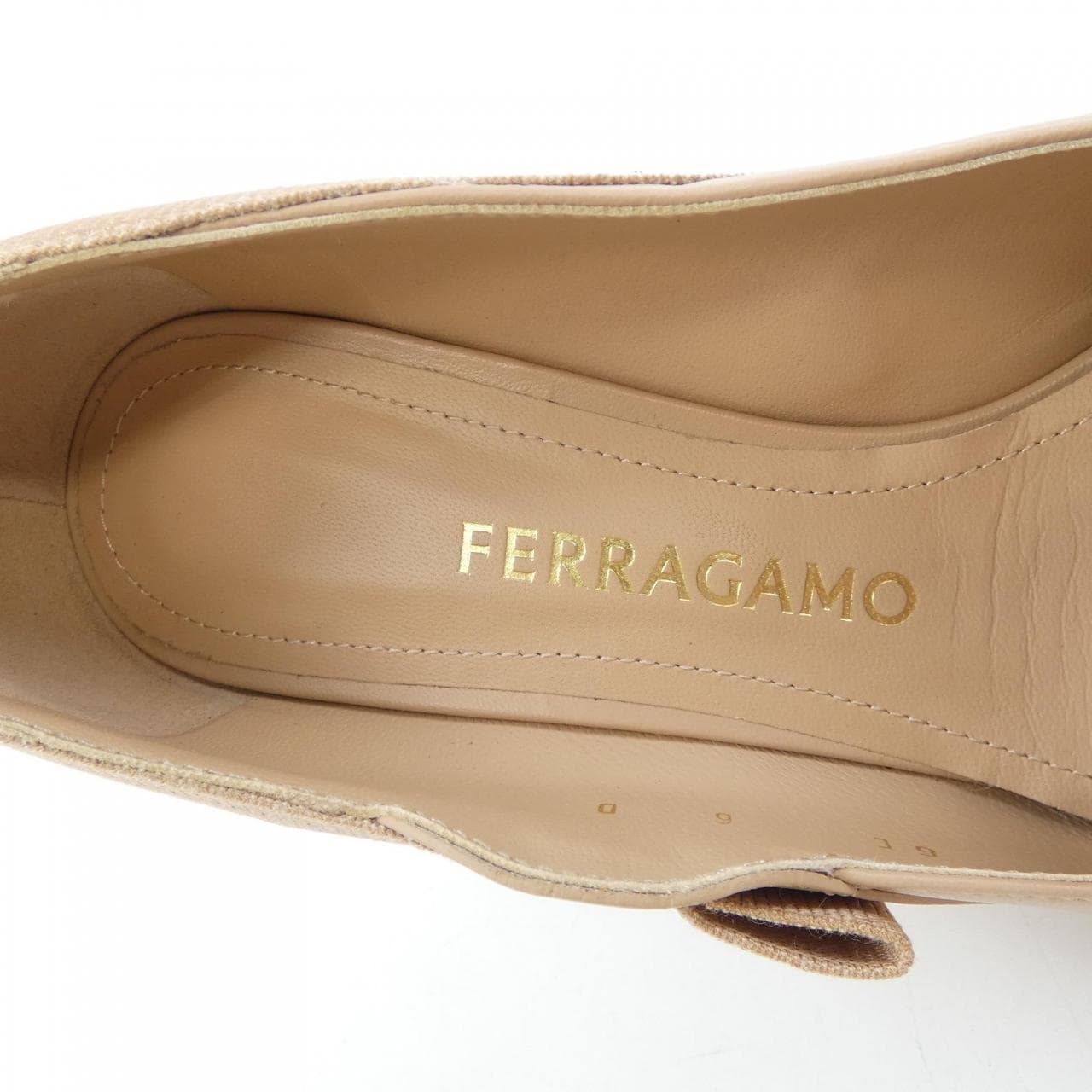 フェラガモ FERRAGAMO パンプス