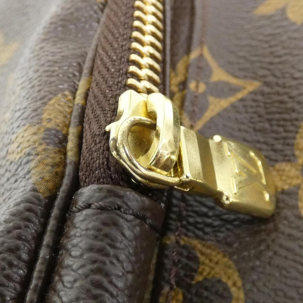 LOUIS VUITTON Monogram Sack a de Bosfort M40107双肩包