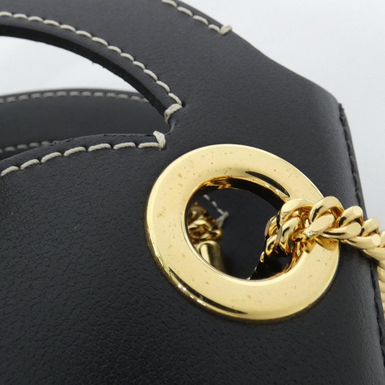 クロエ ウォールデン CHC20AP330 C61 フォンケース