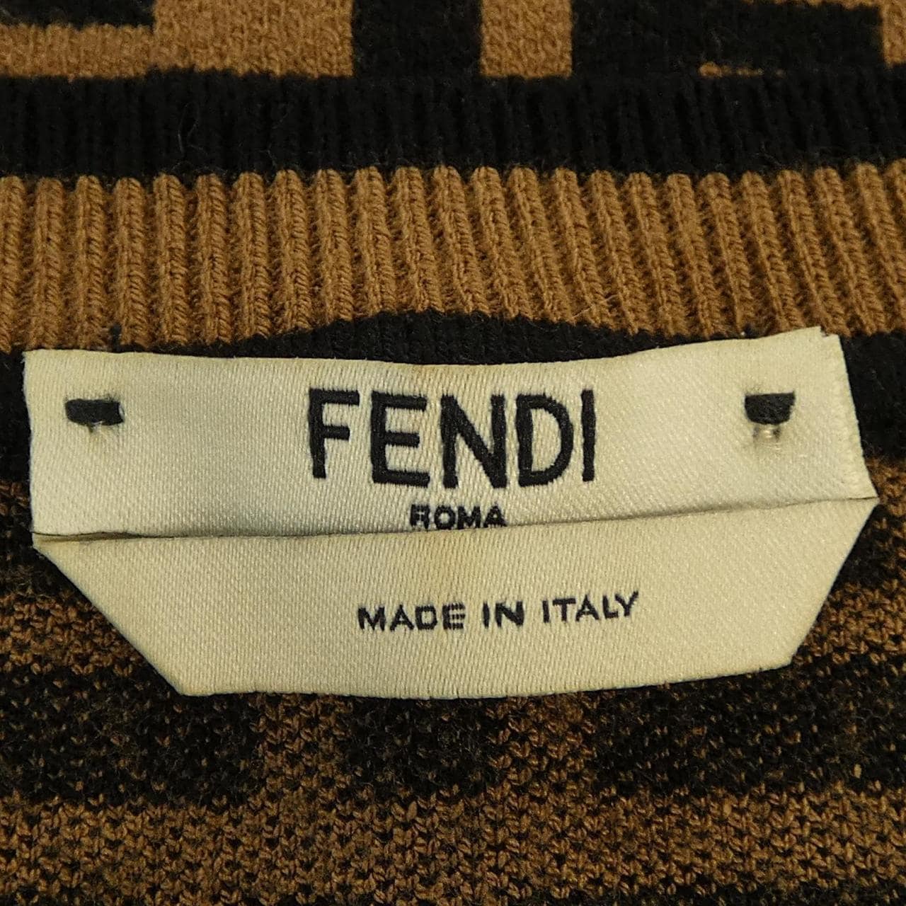 フェンディ FENDI FFモチーフ FZY702 A5QG ニット