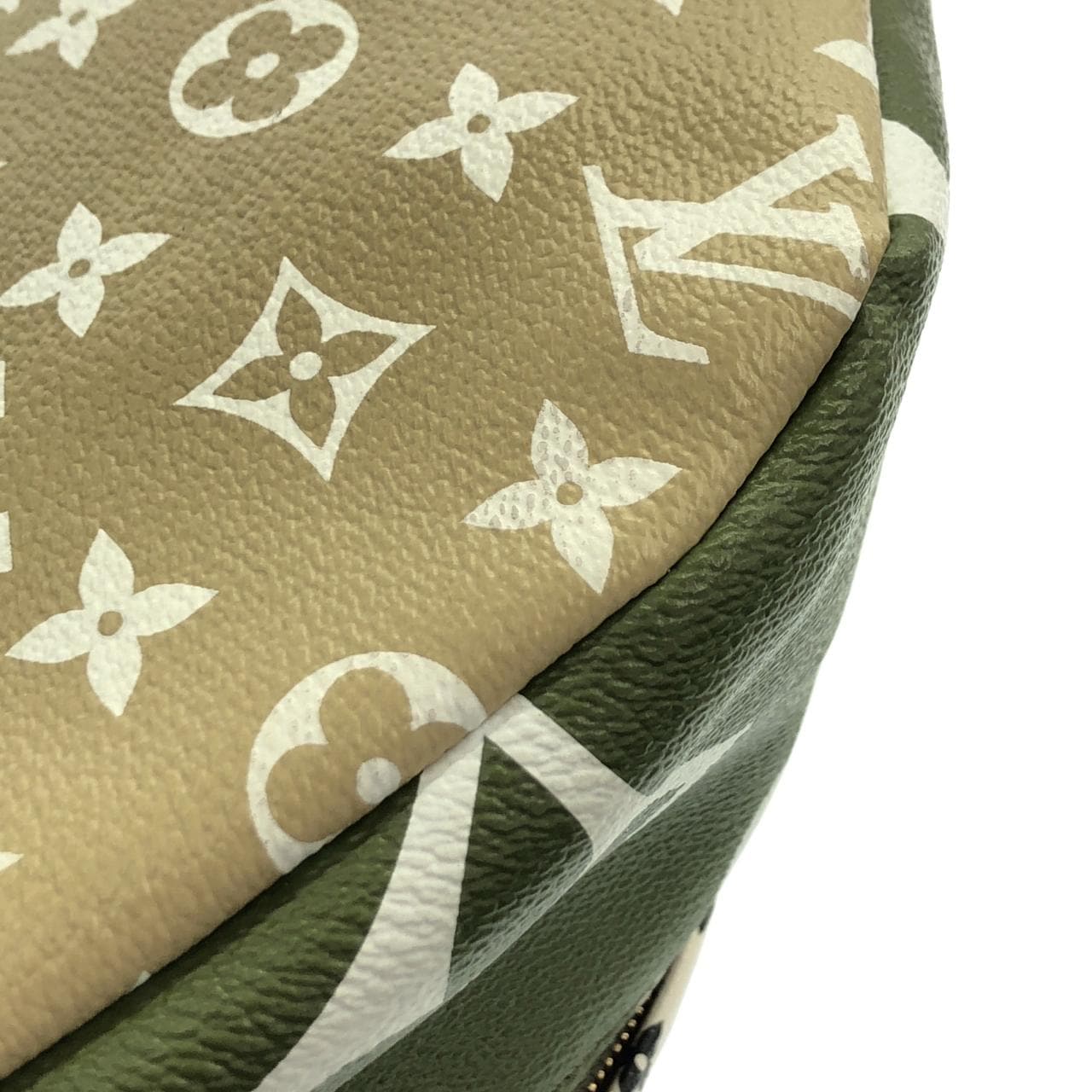 ルイヴィトン モノグラム ジャイアント バムバッグ M44611 ショルダーバッグ