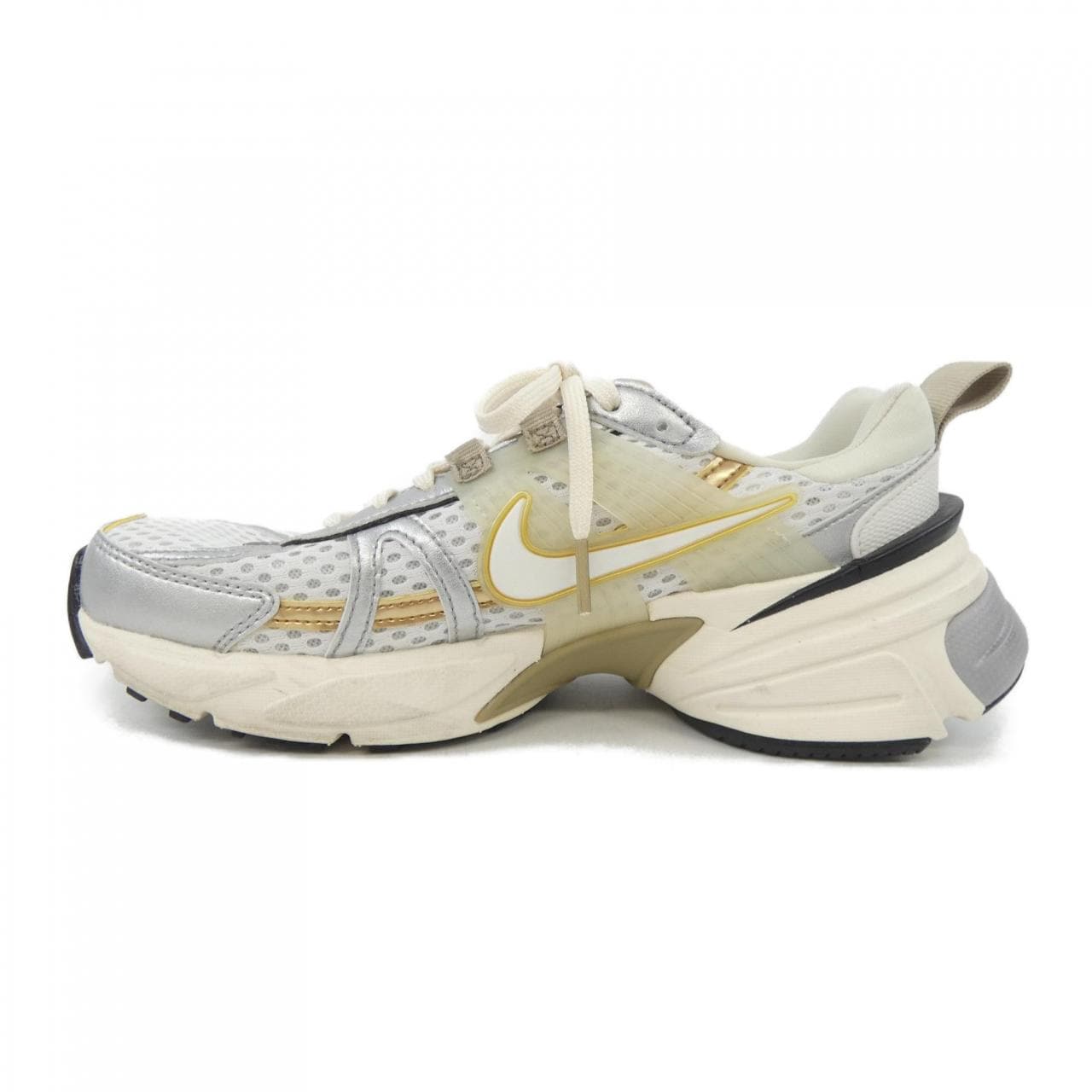 ナイキ NIKE HJ7245-100 スニーカー