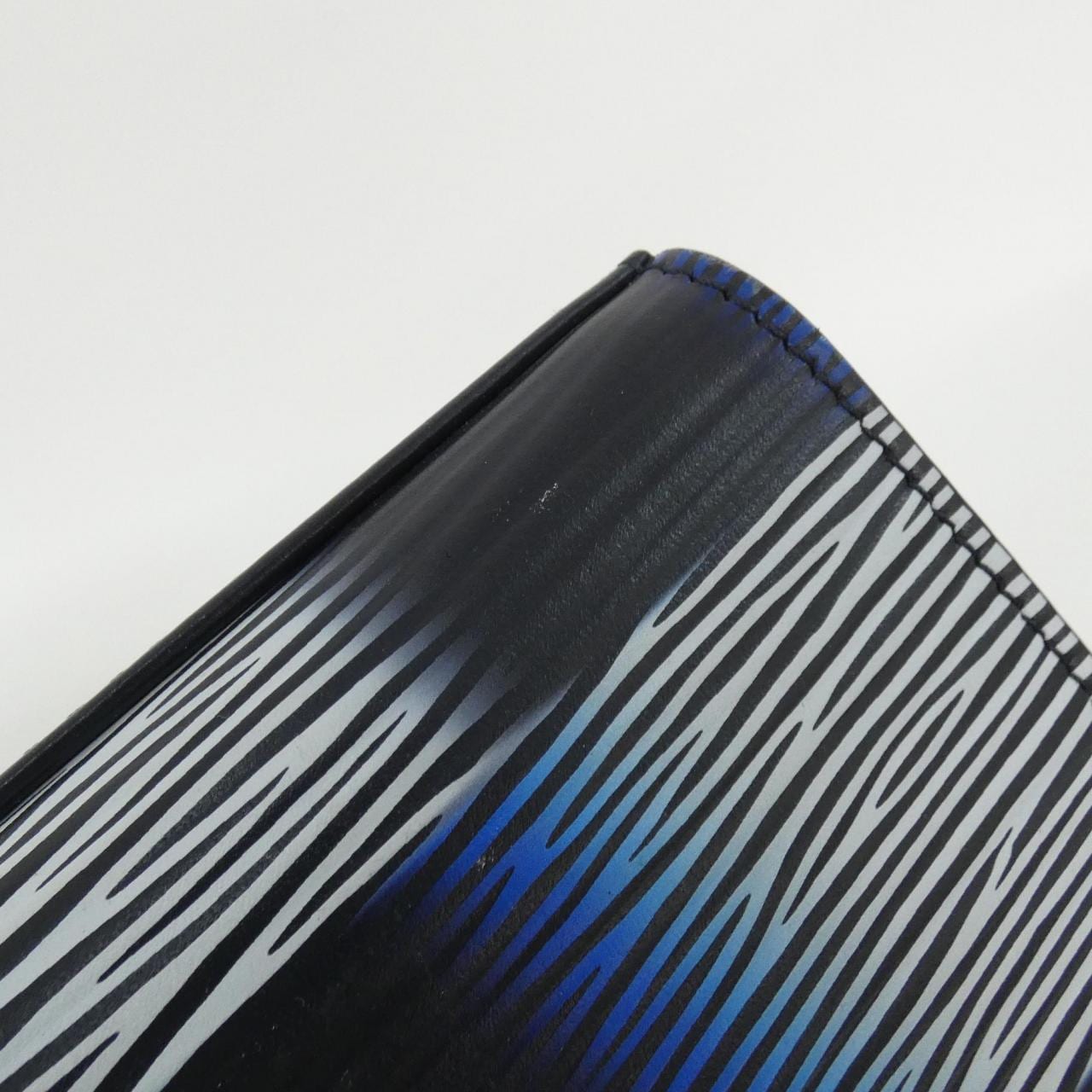 ルイヴィトン ダミエ ラッシュ(エピ XL) サック プラ クロス M23957 バッグ