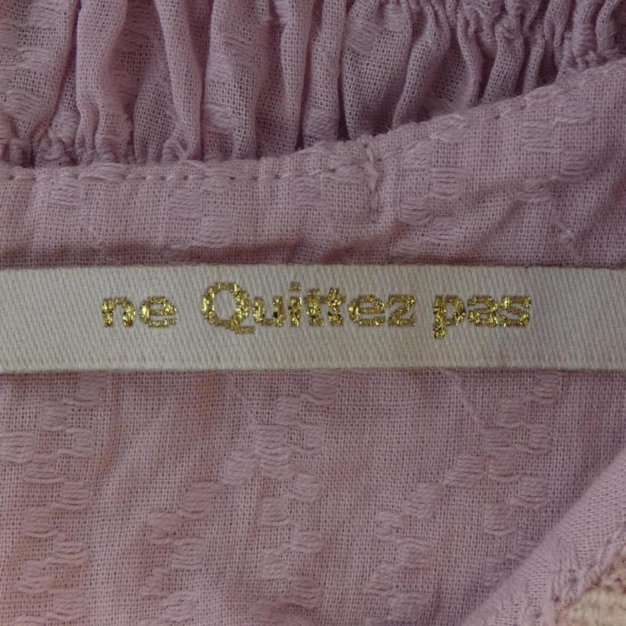 ヌキテパ ne Quittez pas トップス
