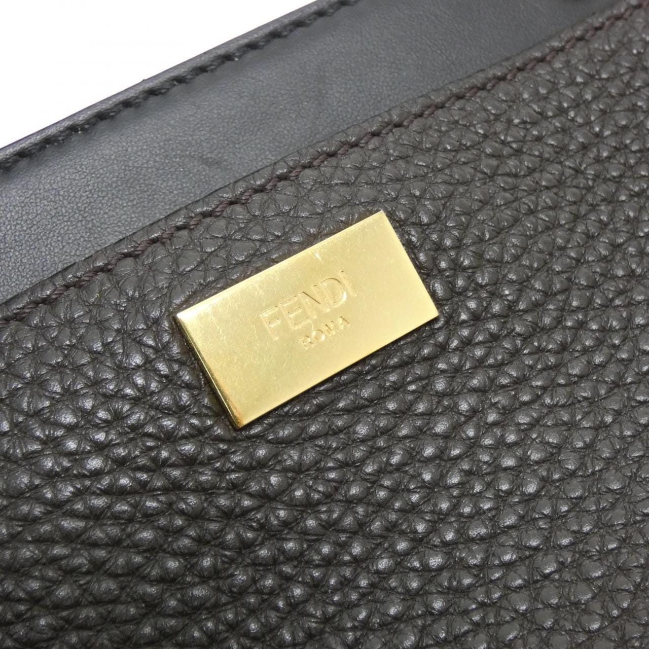 フェンディ SELLERIA PEEK A BOO ESSENTIAL 7VA476 A91A バッグ