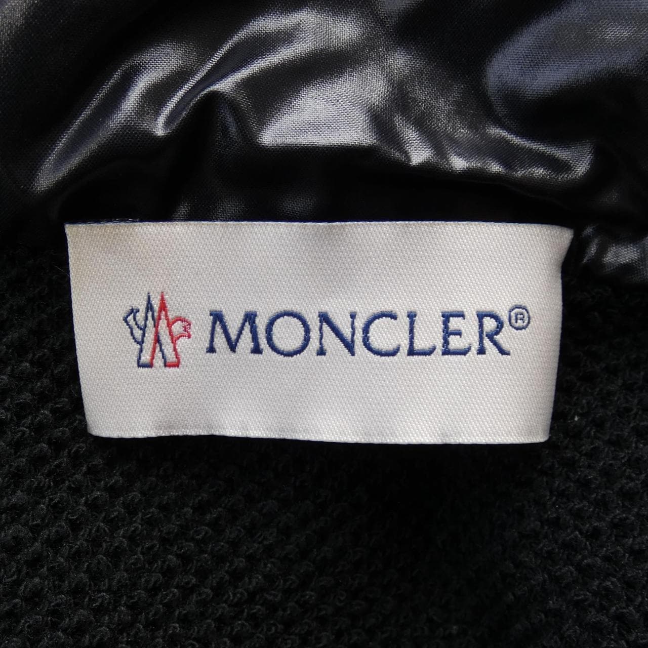 モンクレール MONCLER ダウンジャケット