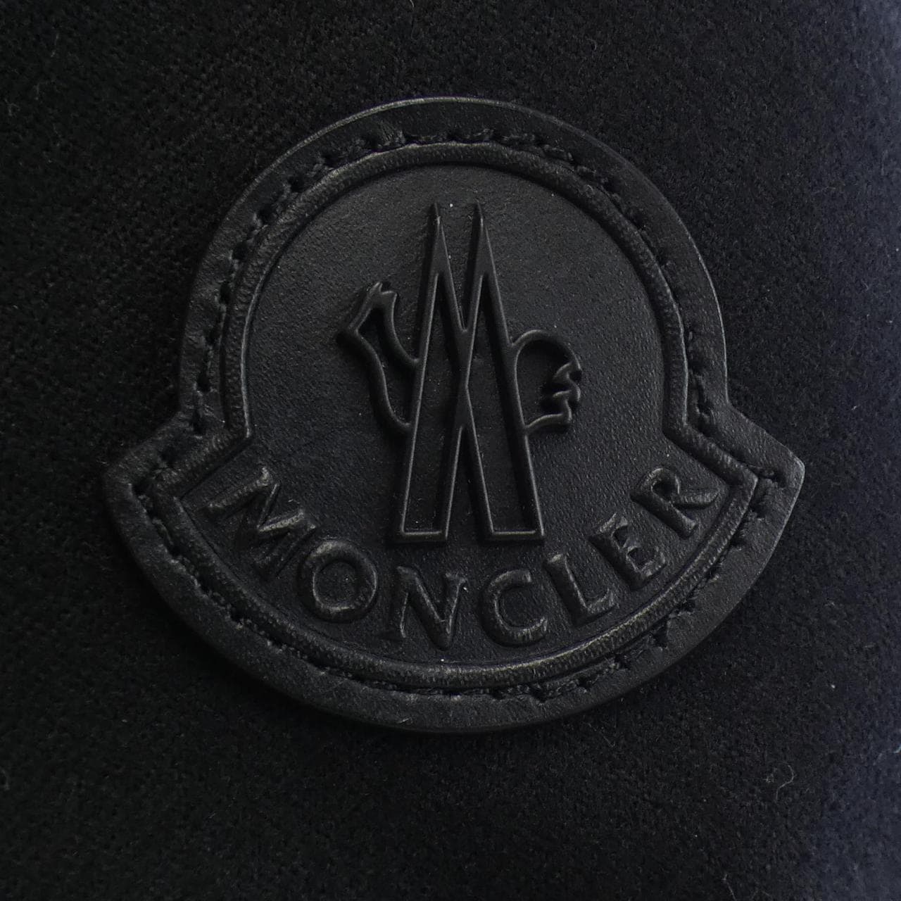 モンクレール MONCLER ダウンジャケット