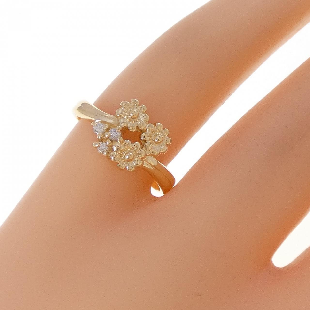 K18YG フラワー ダイヤモンド リング
