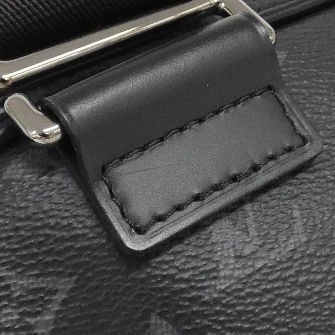 ルイヴィトン モノグラム エクリプス バムバッグ M42906 ショルダーバッグ