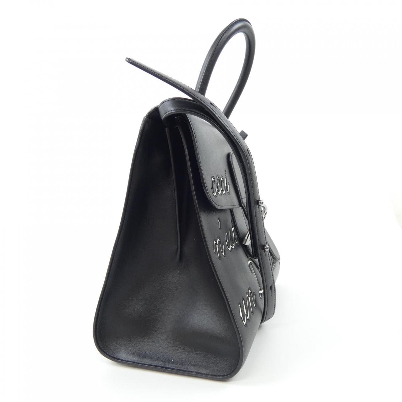 德爾沃DELVAUX