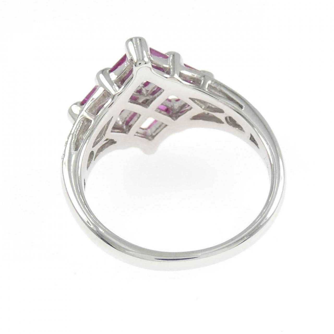 K18WG ruby ring 0.70CT