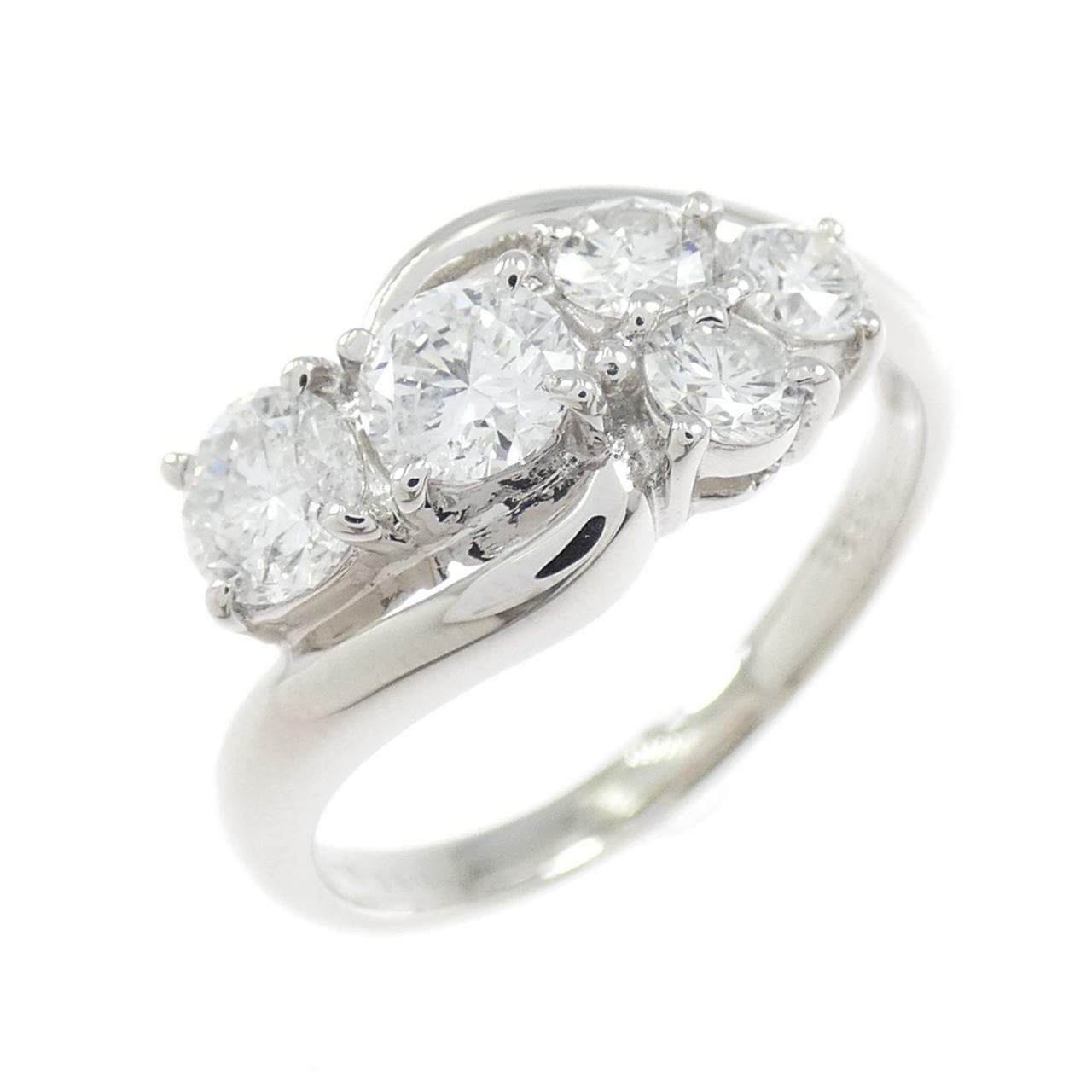 PT900 ダイヤモンド リング 0.664CT