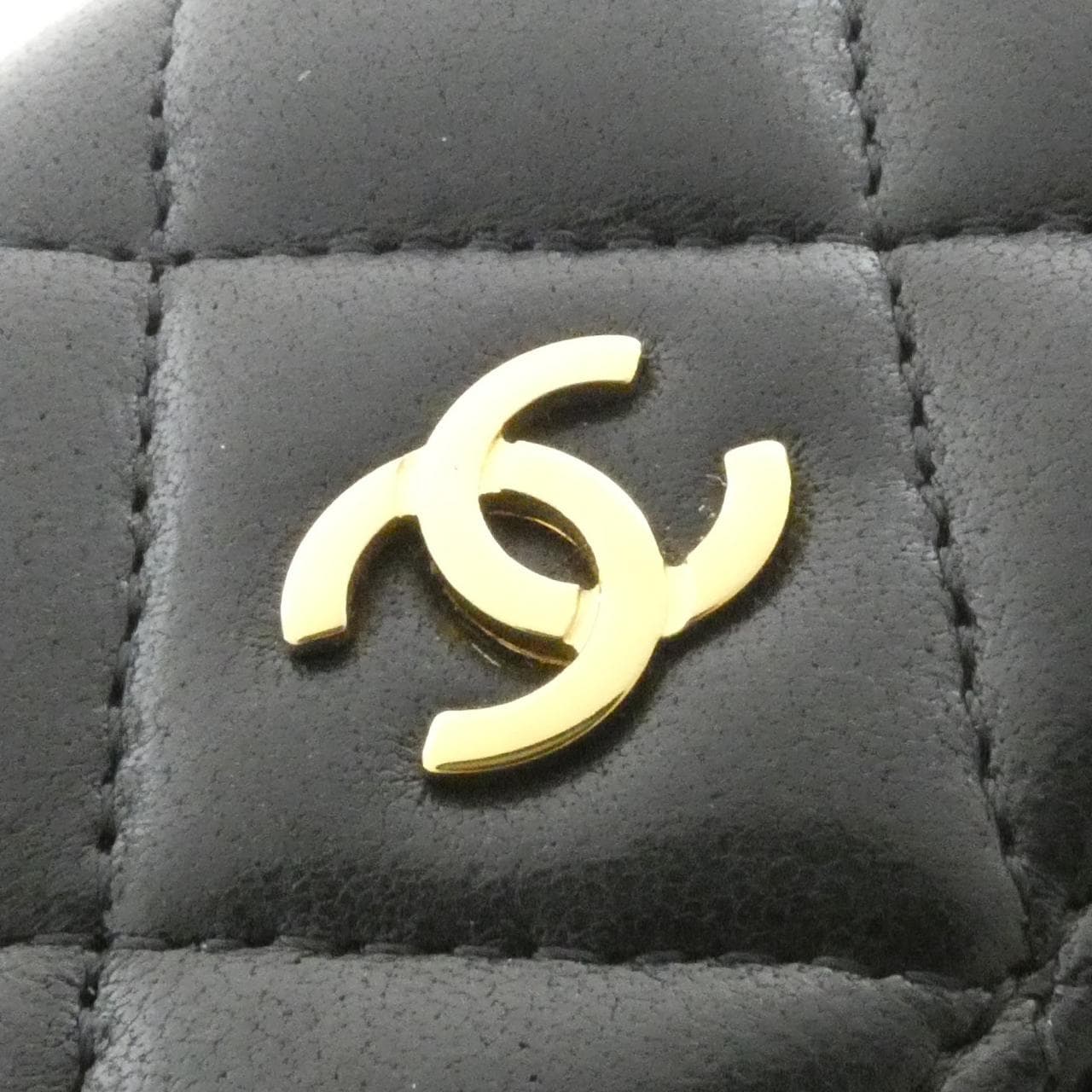 シャネル タイムレスクラシック ライン 50096 財布