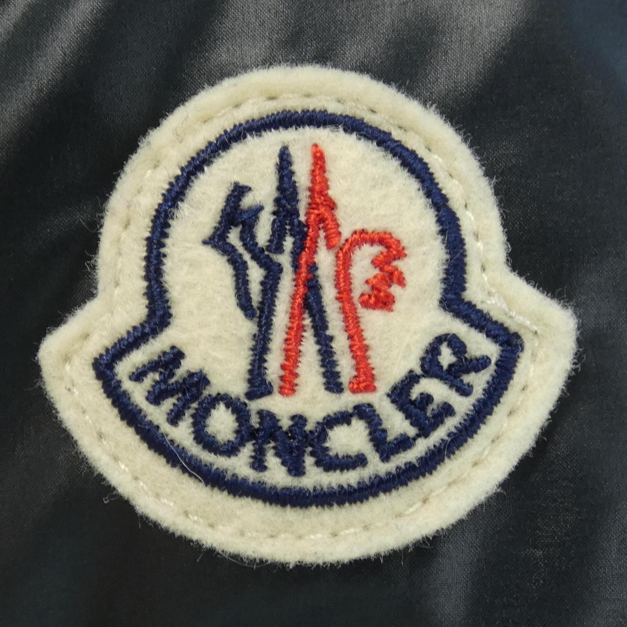 モンクレール MONCLER ダウンジャケット