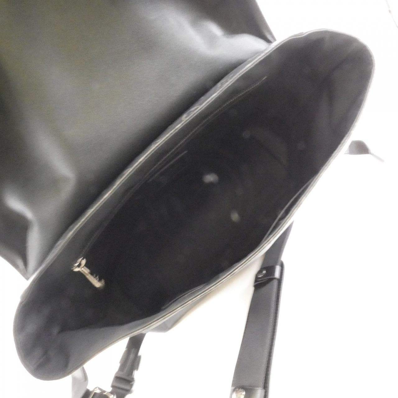 ルイヴィトン モノグラム エクリプス メッセンジャー ヴォワヤージュ MM M40510 ショルダーバッグ