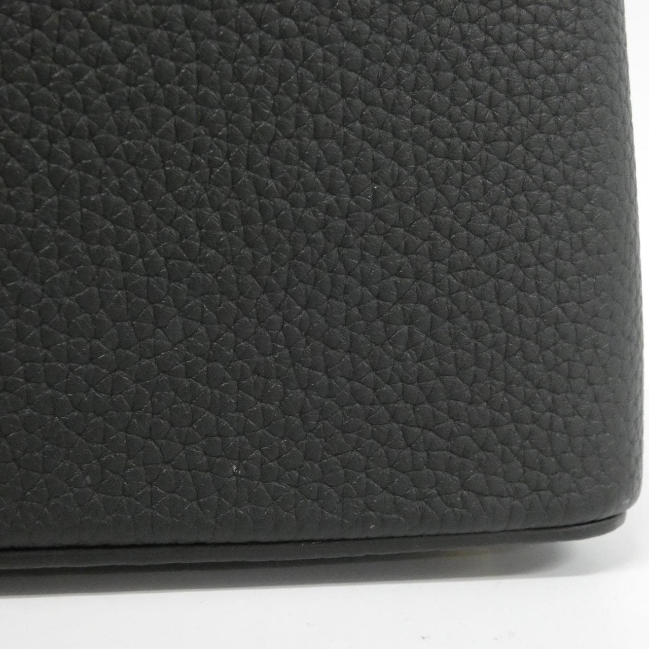 ルイヴィトン カプシーヌ MM M11349 バッグ