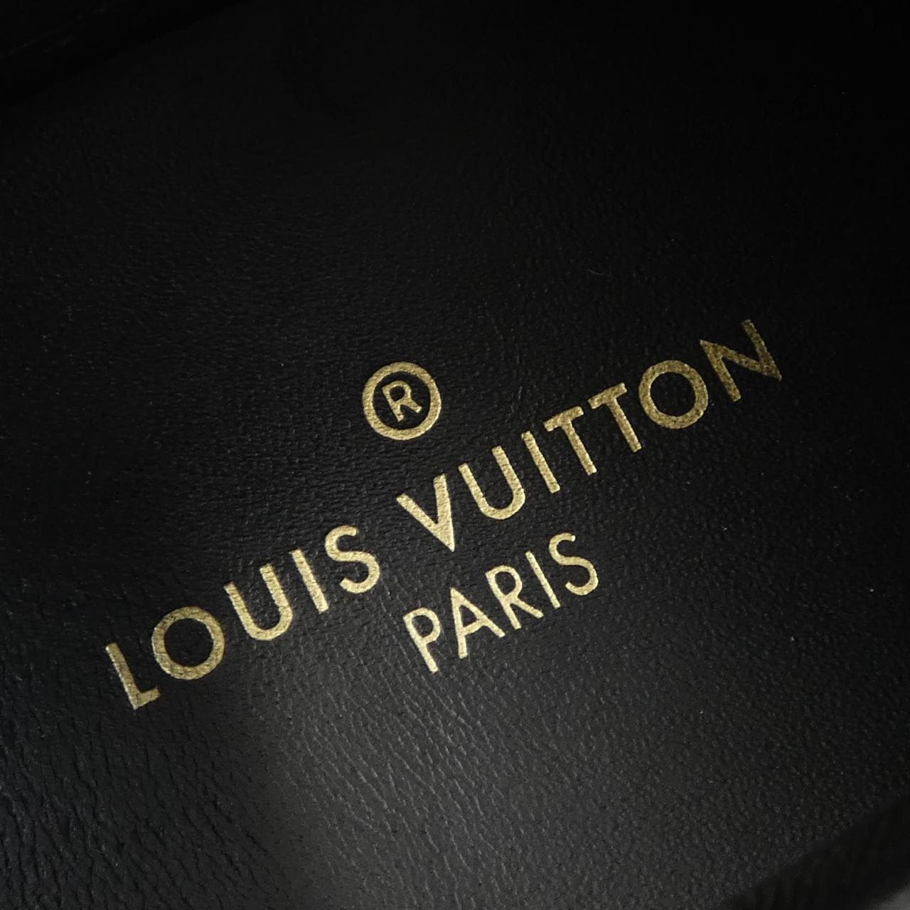 ルイヴィトン LOUIS VUITTON スニーカー