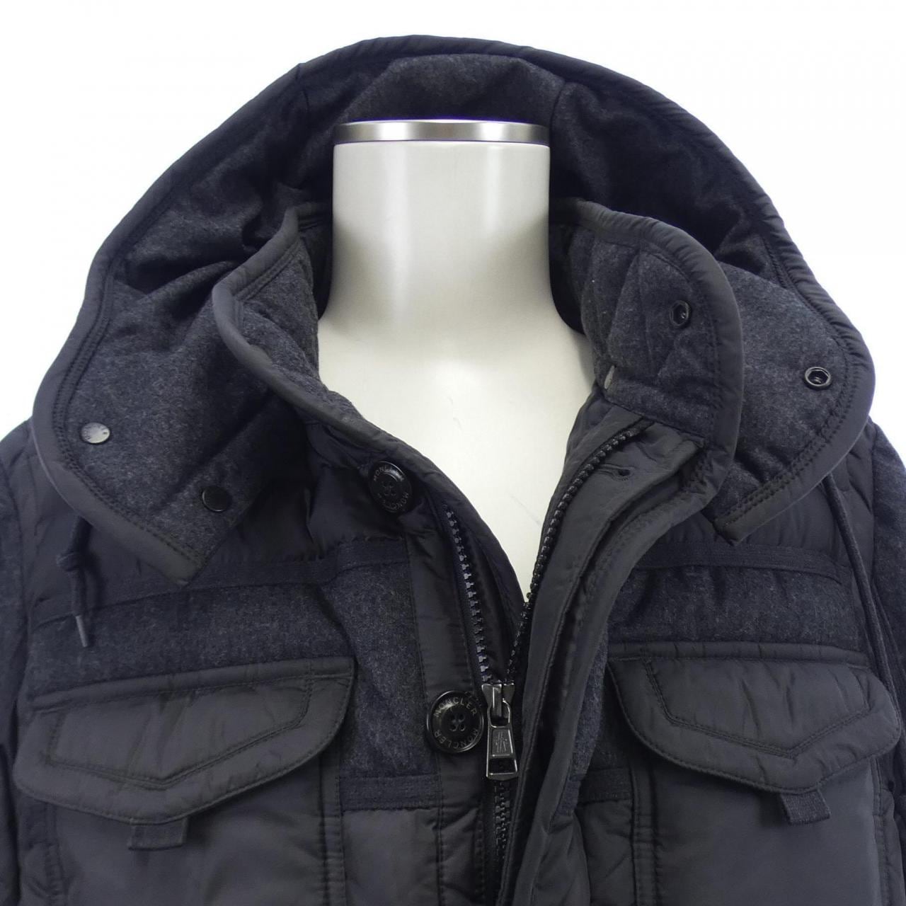モンクレール MONCLER ダウンジャケット