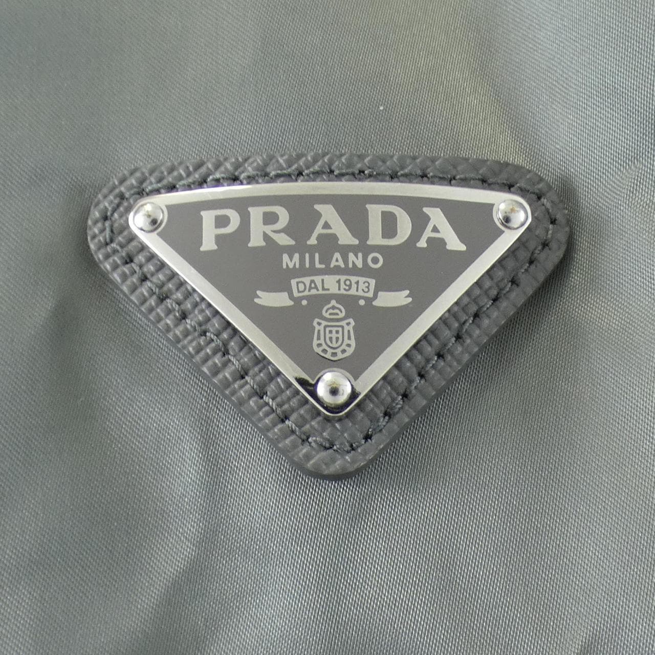 プラダ PRADA トライアングルロゴ 29W117 R202 R0K ダウンコート