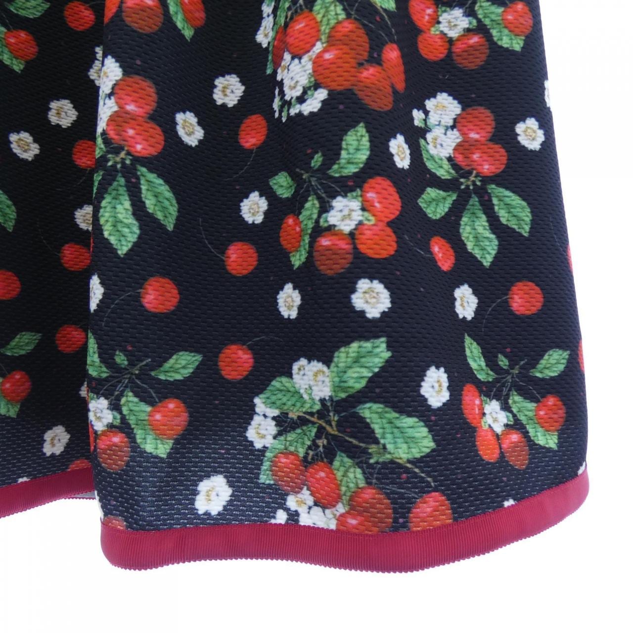 スーパービューティー SUPER BEAUTY スカート