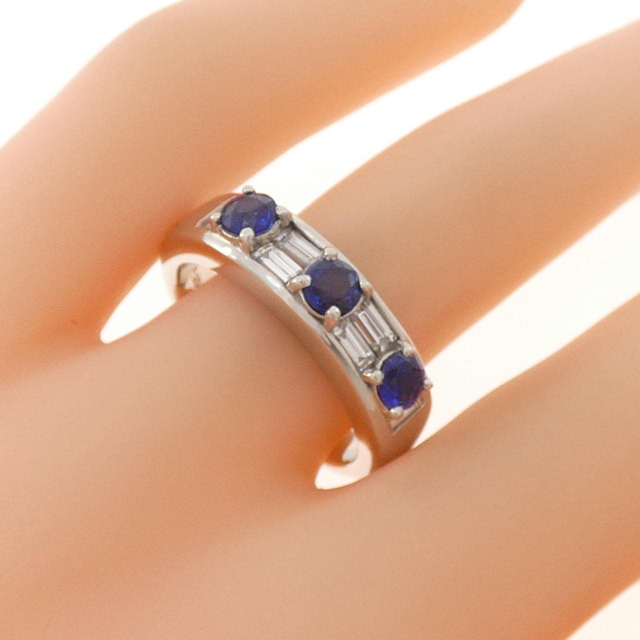 PT900 サファイヤ リング 0.88CT